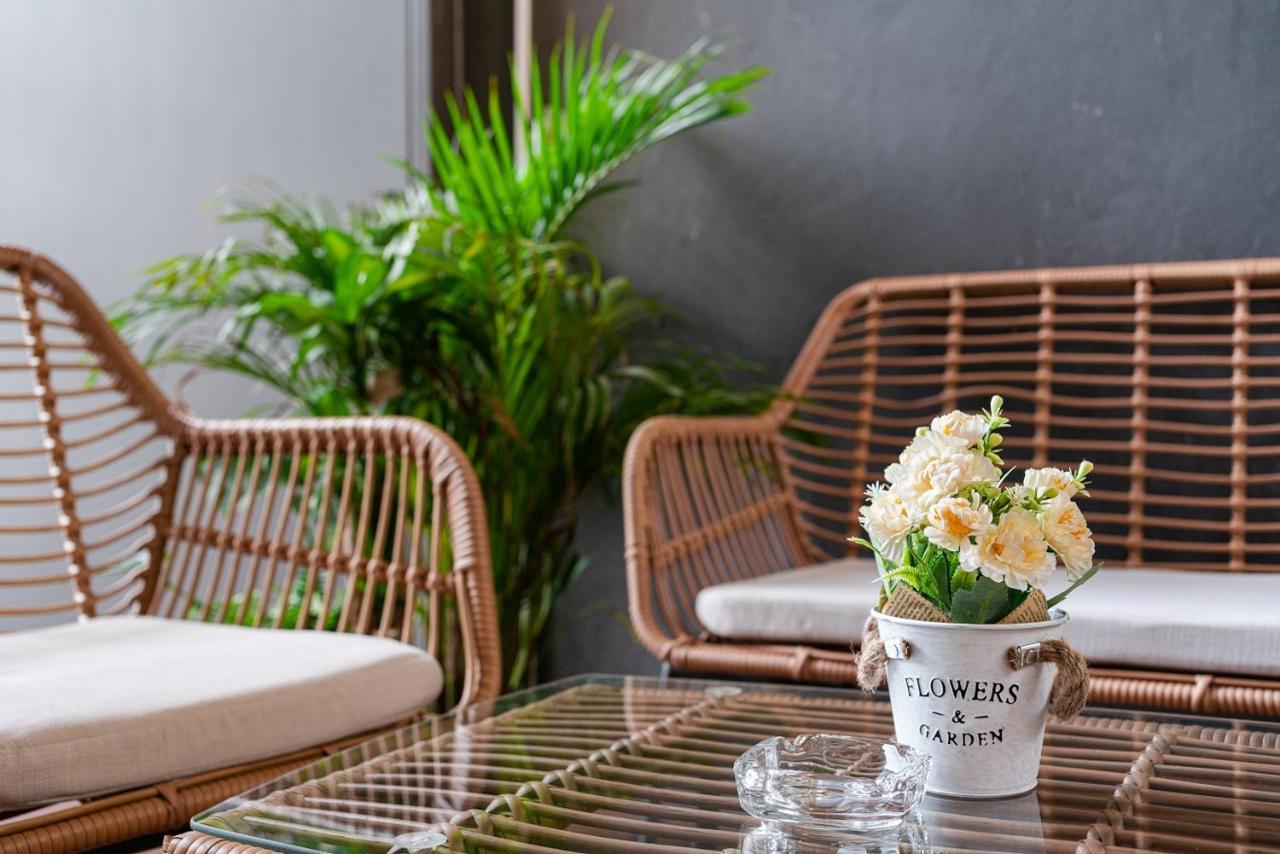 Aspira Gems Center Silom Hotell Bangkok Eksteriør bilde