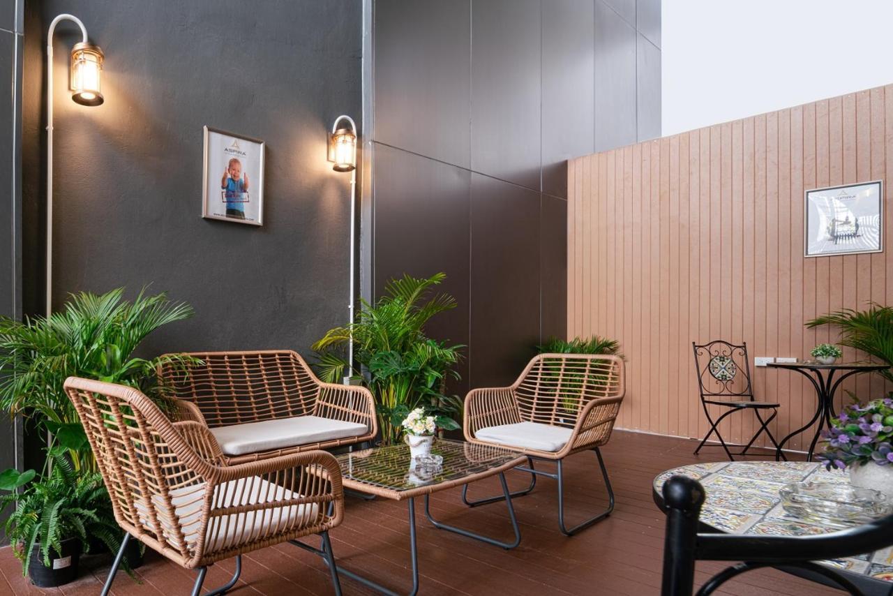 Aspira Gems Center Silom Hotell Bangkok Eksteriør bilde
